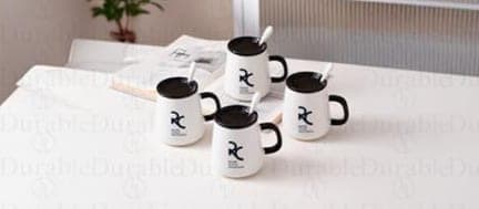 Tasse de thé en porcelaine